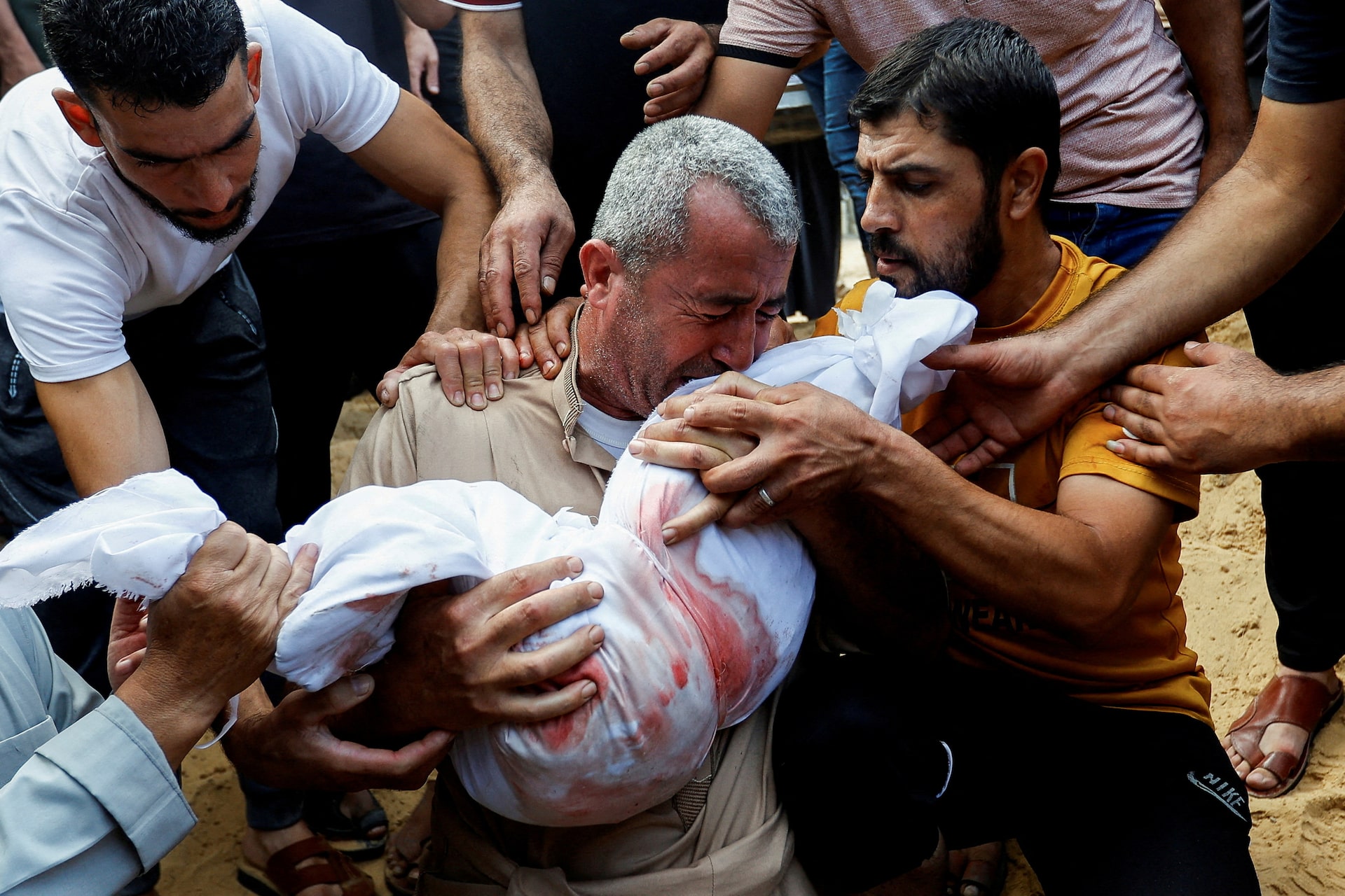 Six civilians killed in an Israeli airstrike on Gaza City 