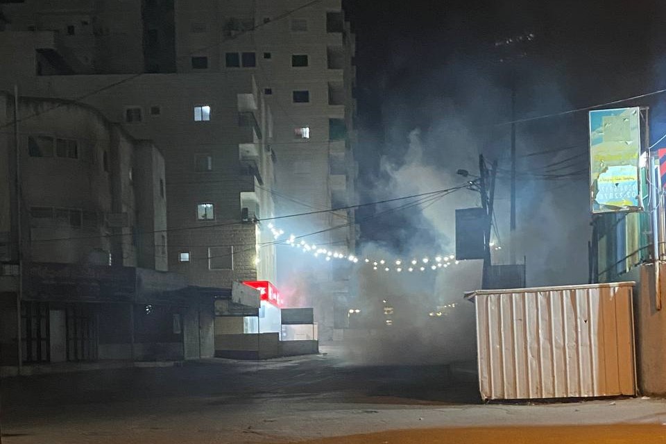 Palestinians suffocate in Israeli army raid in southern West Bank town