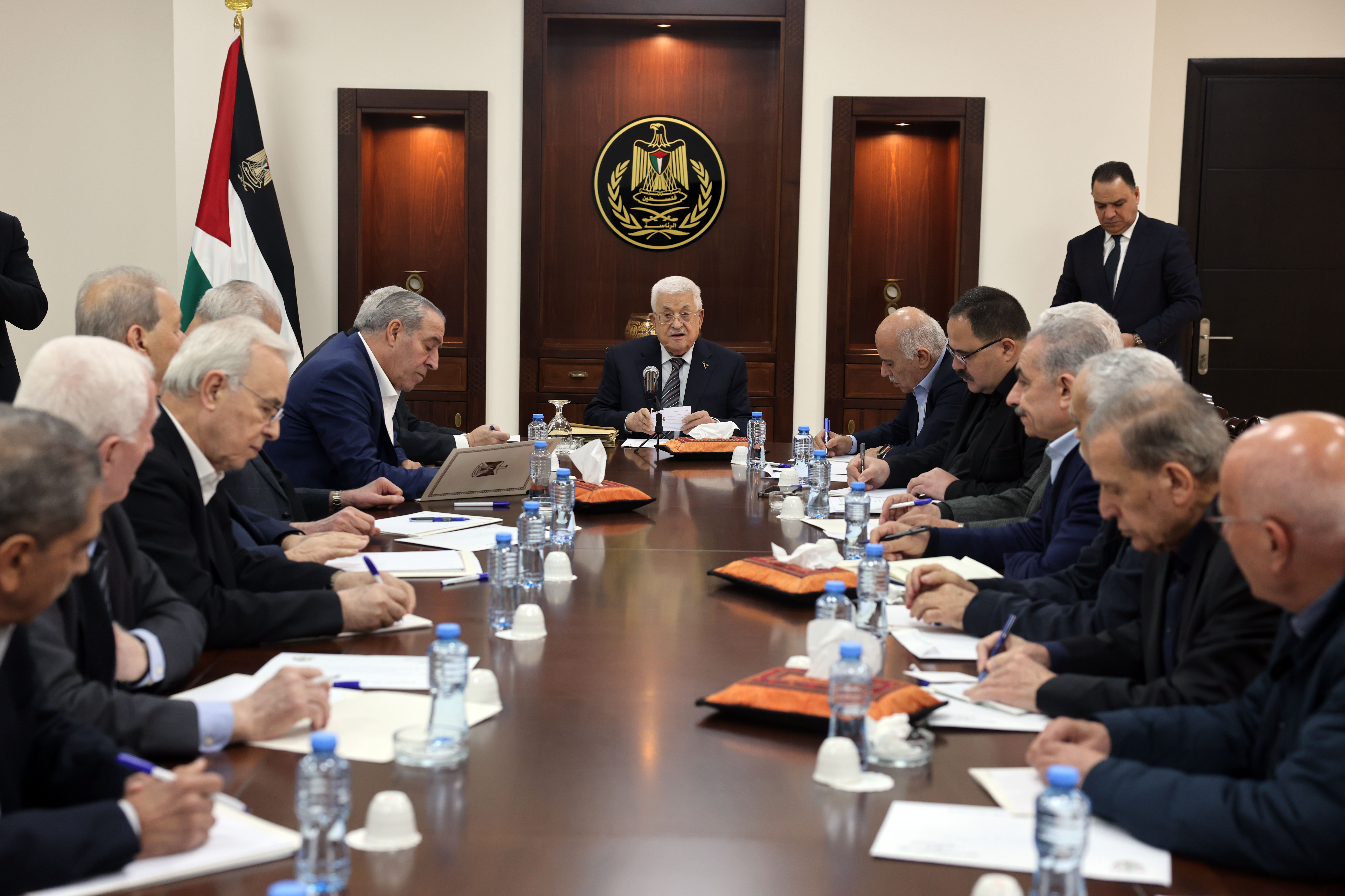 President Abbas chairs Fatah Central Committee meeting