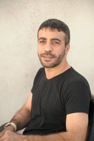 PA official urges rights organizations to save life of sick Palestinian prisoner