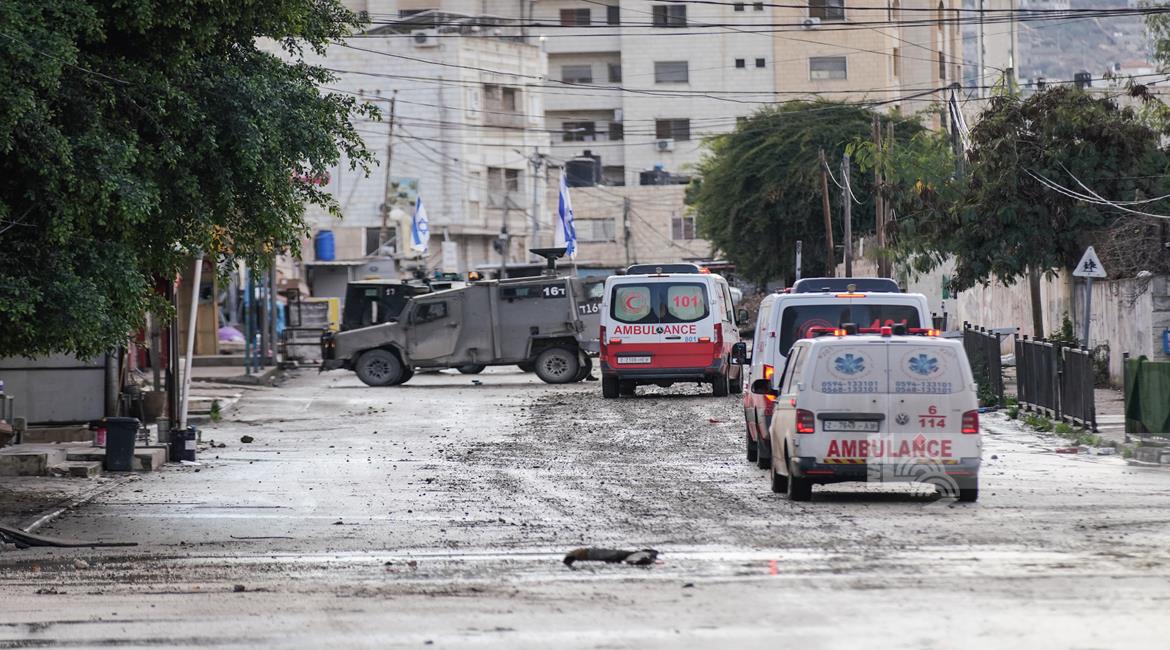 Israeli forces continue assault on Jenin for fourth day, resulting in destruction and siege