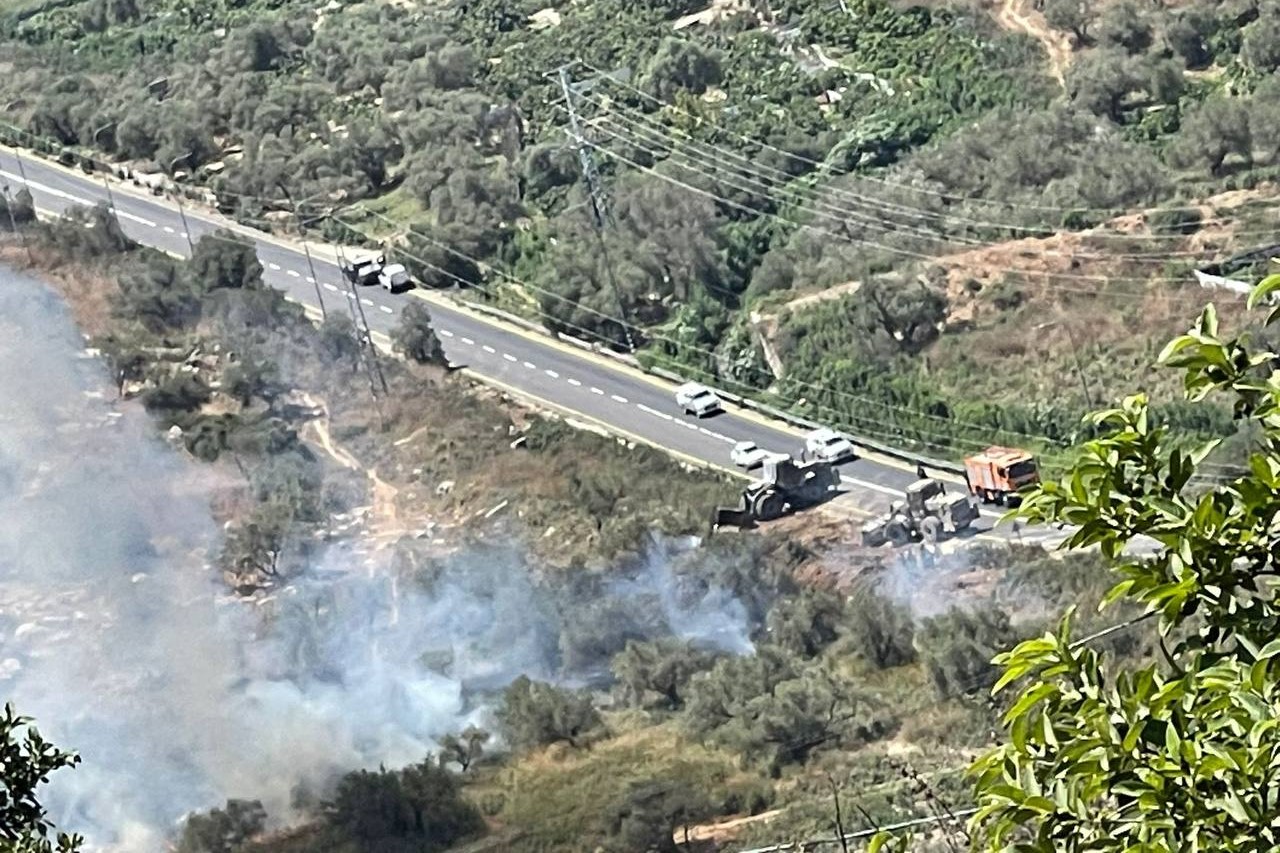 Israeli forces bulldoze large tracts of agricultural land east of Tulkarem 