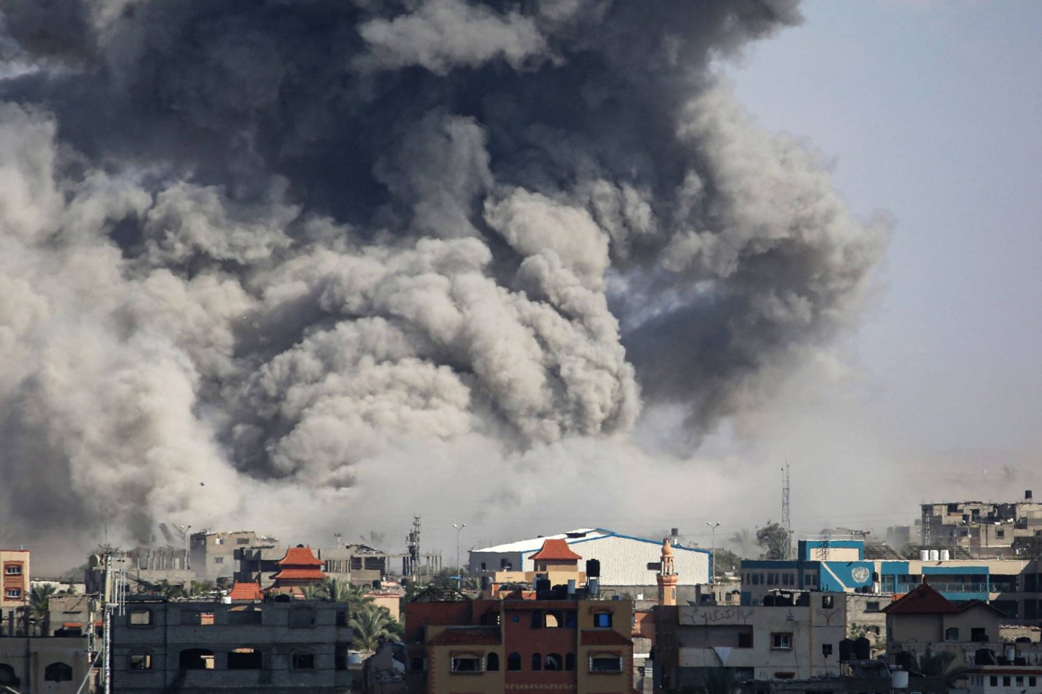 Seven civilians killed in two separate Israeli raids on the north and west of Rafah 