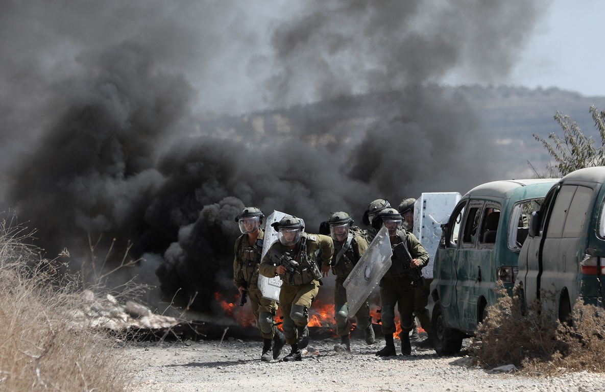 Palestinians shot, injured with rubber-coated metal bullets as Israeli forces attack Kafr Qaddoum demonstration