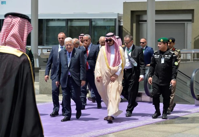 President Abbas arrives in Saudi Arabia to participate in the 32nd Arab Summit
