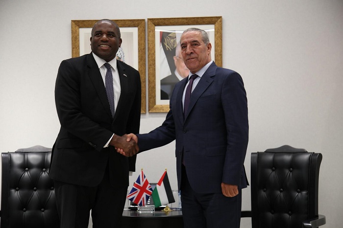 PLO official meets British Foreign Minister, calls on British government to recognize Palestine