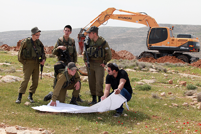 Israel decides to take over hundreds of dunums of Palestinian land east of Qalqilia 