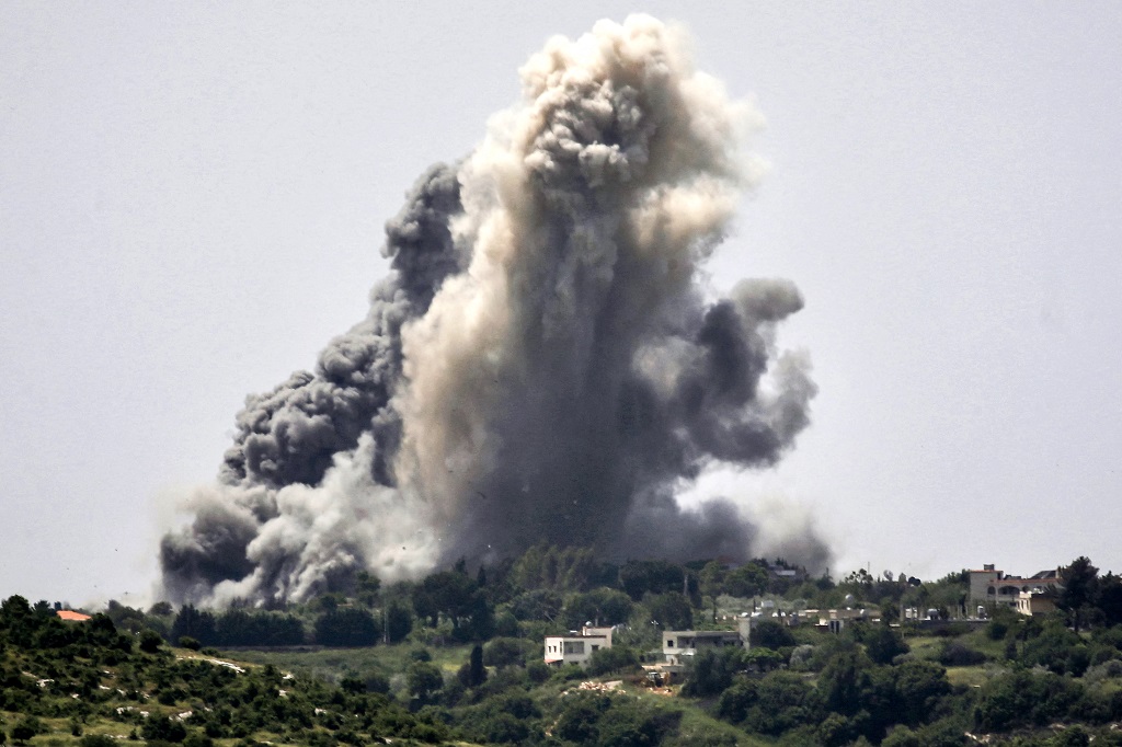 Lebanon: 182 killed, 400 injured in ongoing Israeli airstrikes 