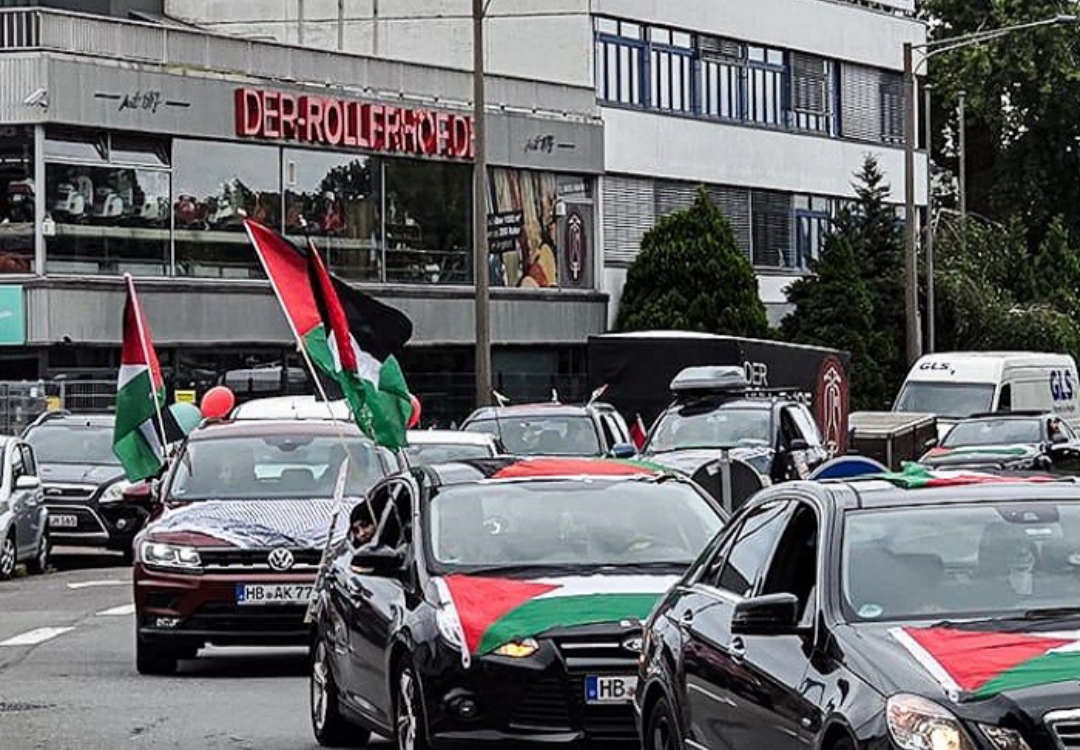 Mass car parade held in Bremen in solidarity with Gaza