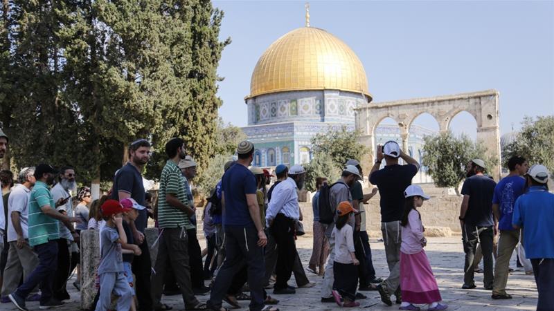 Saudi Arabia and Egypt condemn the storming of Al-Aqsa Mosque by Jewish extremists under police protection