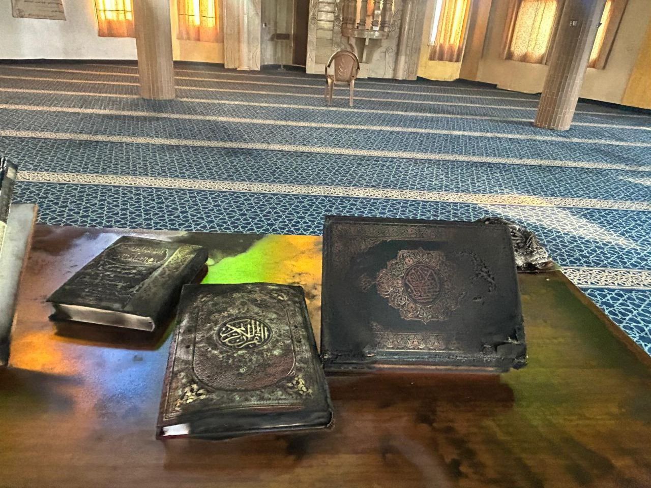 Ministry of Foreign strongly denounces Israeli colonists setting fire to mosque,  spraying racist graffiti on its walls 