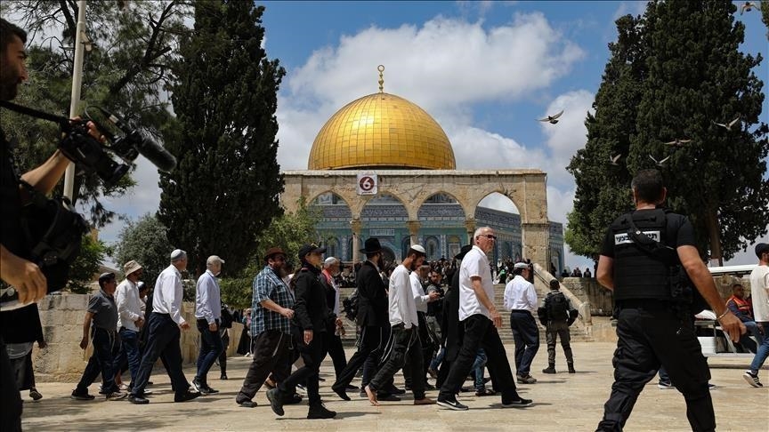 Around 172 Israeli colonists storm Jerusalem's al-Aqsa mosque compound