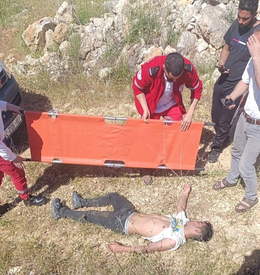Several Palestinians injured in attack by Israeli colonists in Salfit