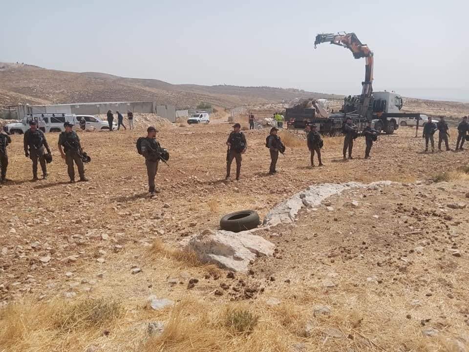 Israeli occupation forces dismantle, seize four tents in Masafer Yatta, displacing 15 people, 100 sheep