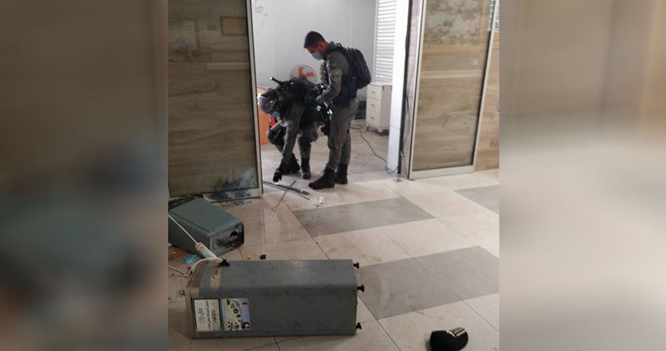 Israeli police storm Makassed Hospital in Jerusalem