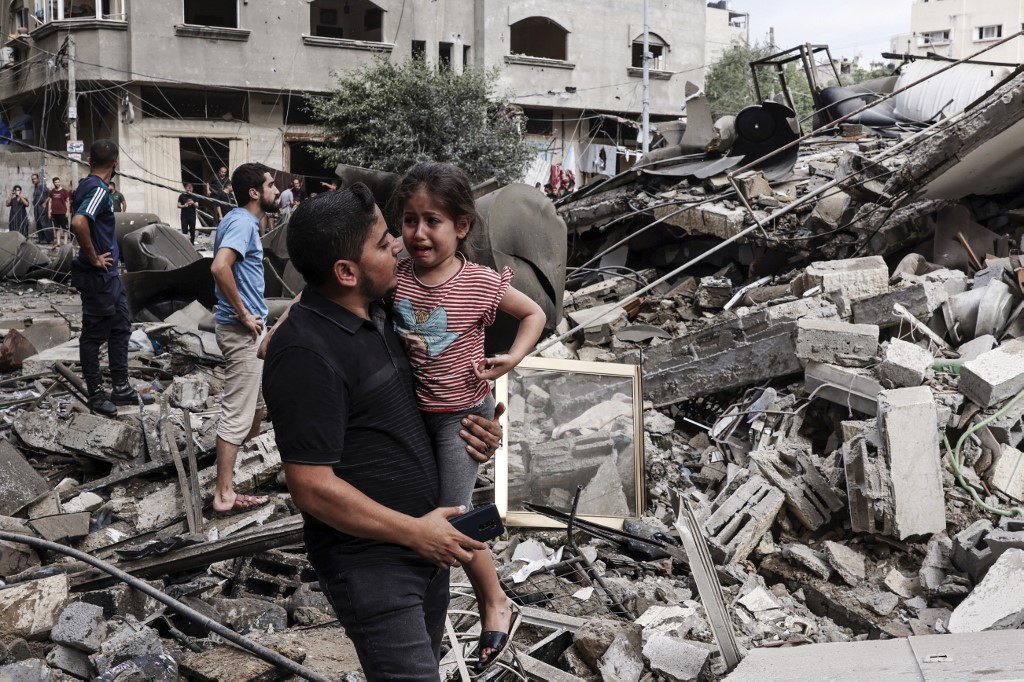 Israeli airstrikes on Gaza claim lives and leave several injured