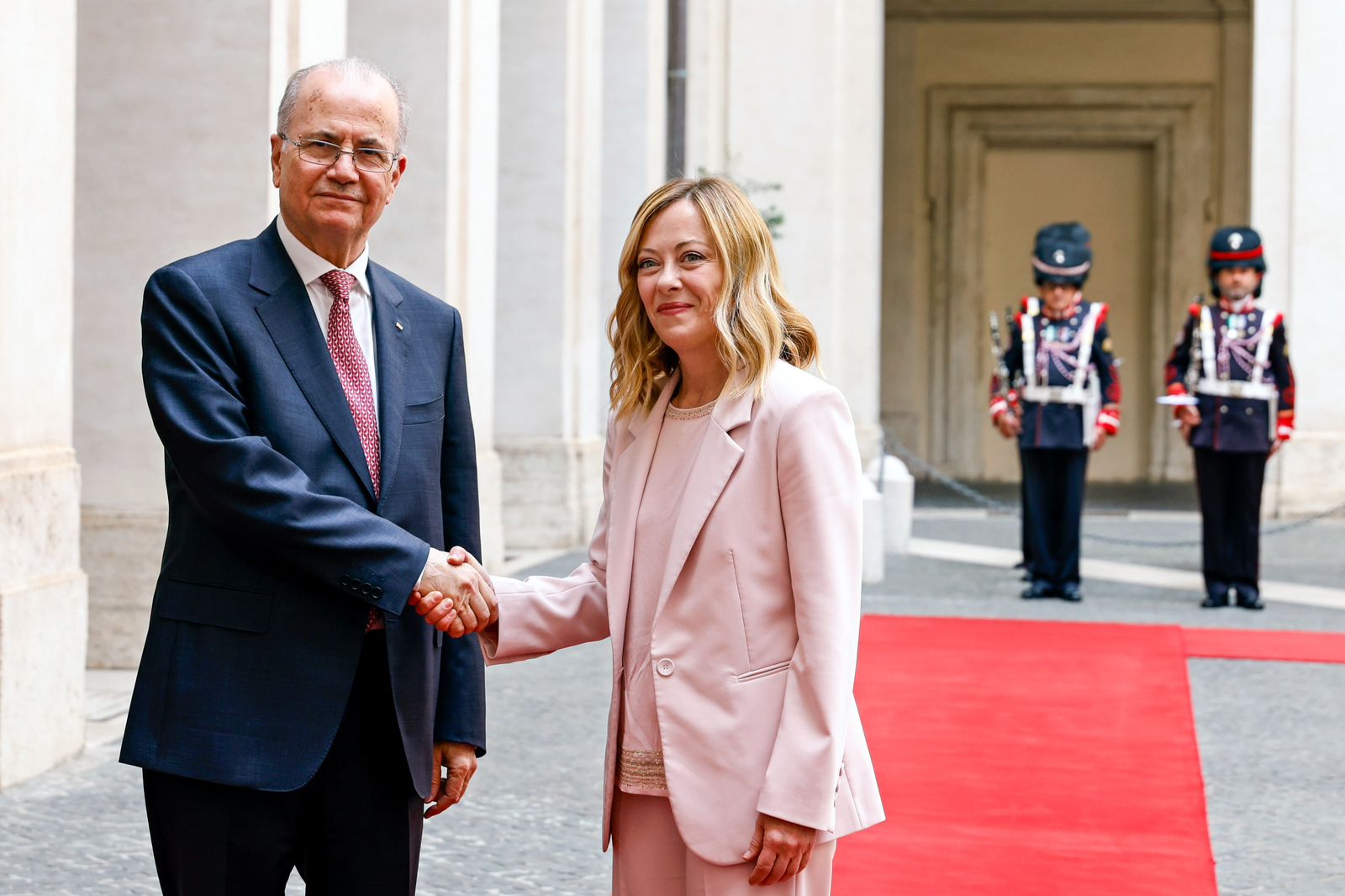 PM Mustafa discusses Gaza ceasefire efforts with Italian counterpart in Rome 