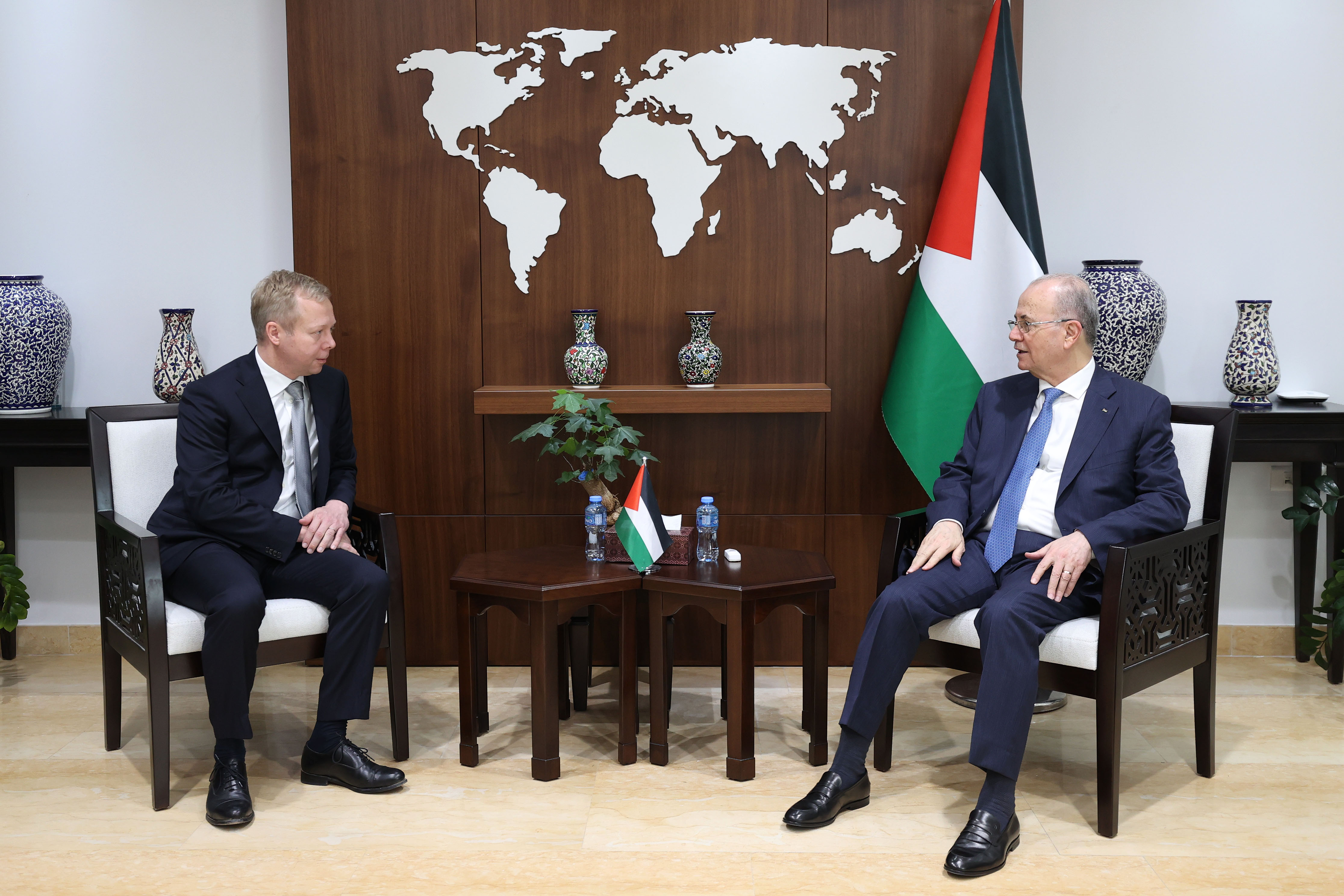 Prime Minister Mustafa, EU Representative for Middle East Peace Process discuss latest developments in Palestine 