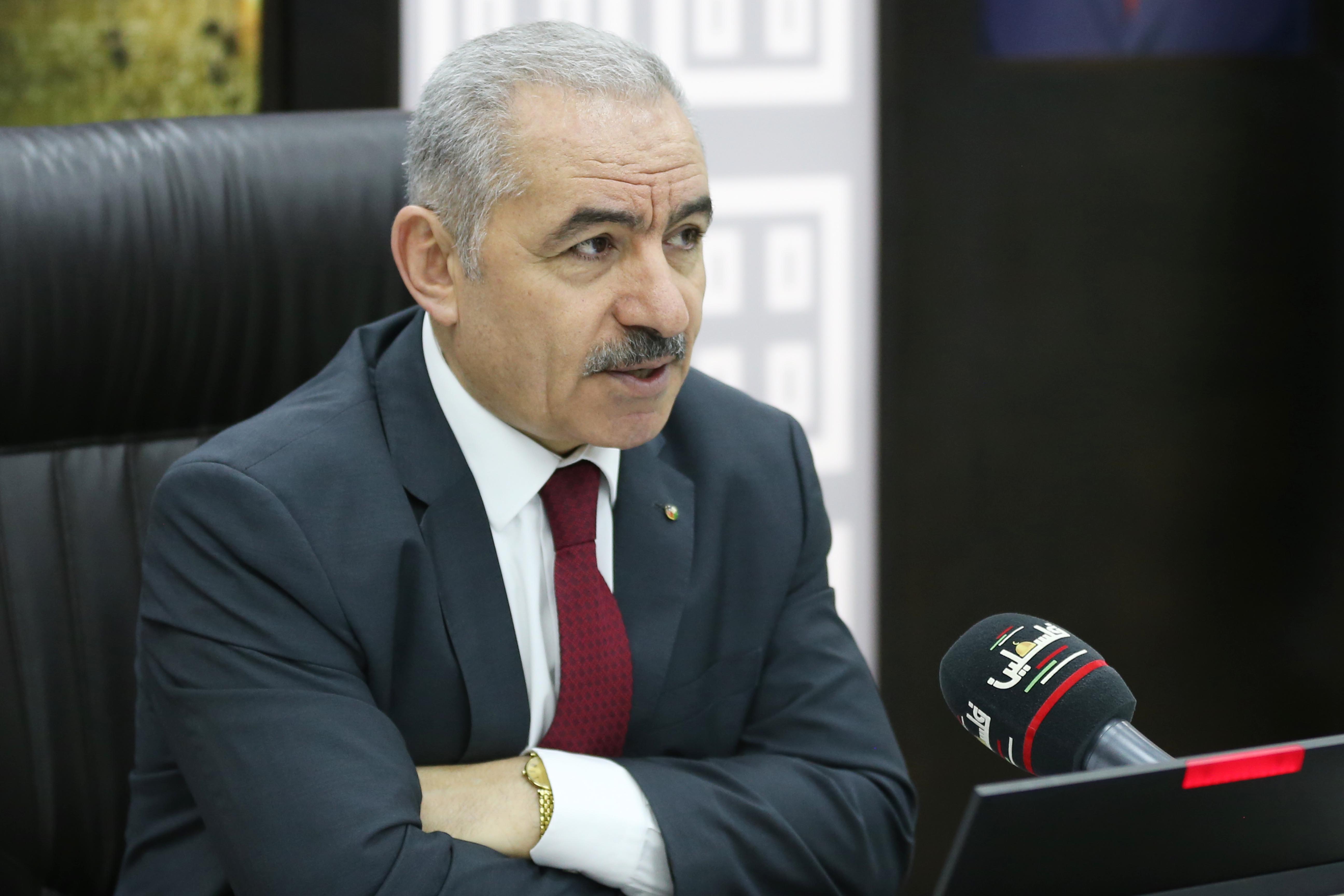 After receiving tax funds from Israel, Prime Minister Shtayyeh says government will pay all arrears