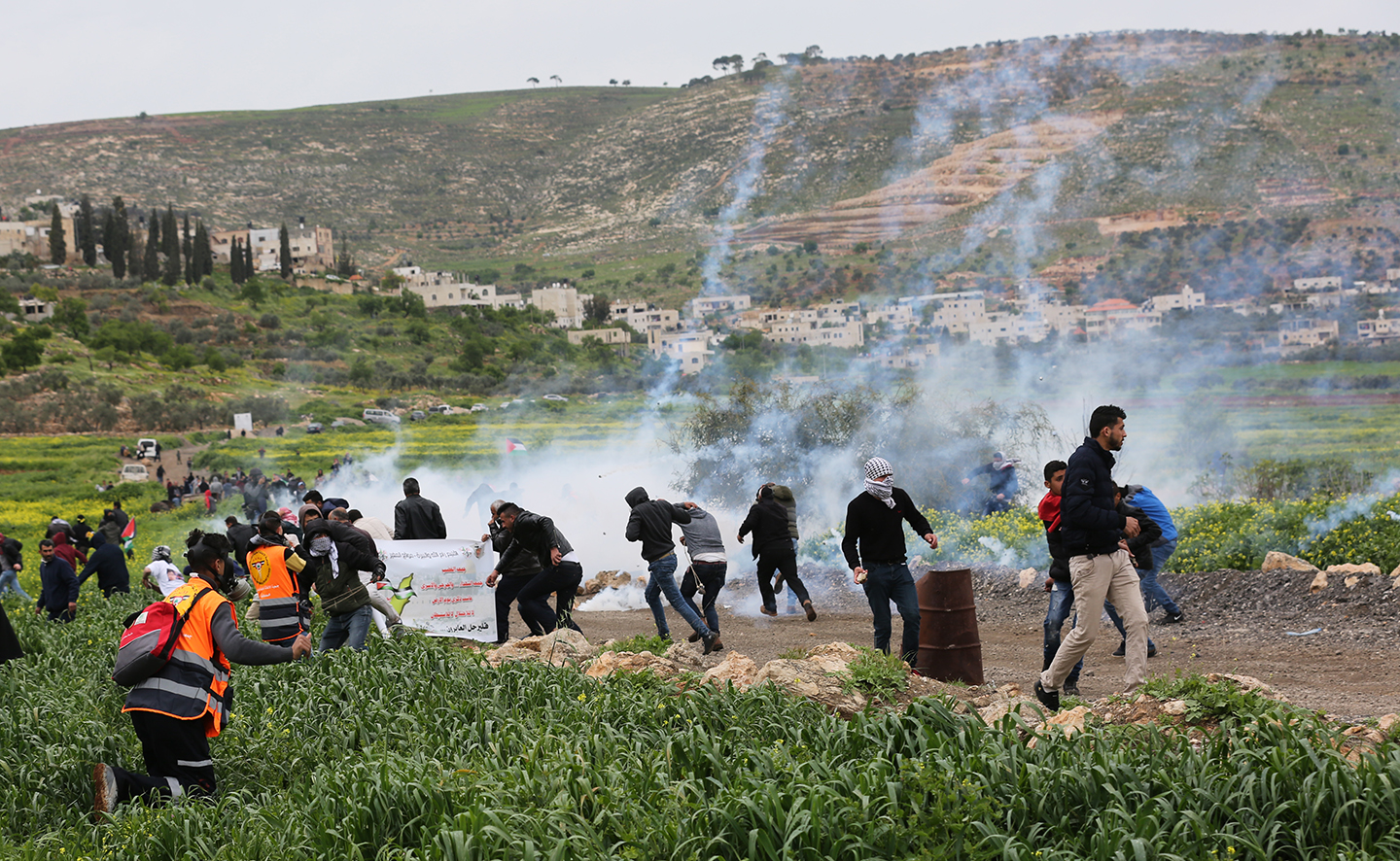 Occupation forces quell anti-settlement protest near Ramallah, injuries reported 