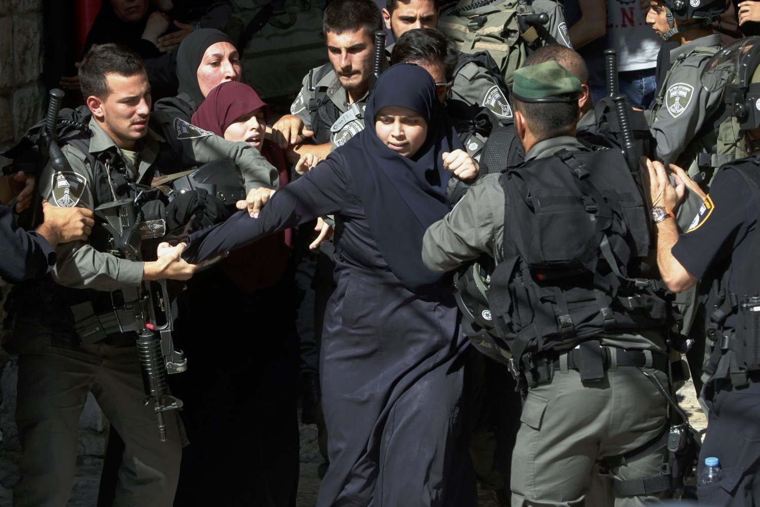 On International Women's Day: 35 female prisoners, including 11 mothers, behind Israeli bars 