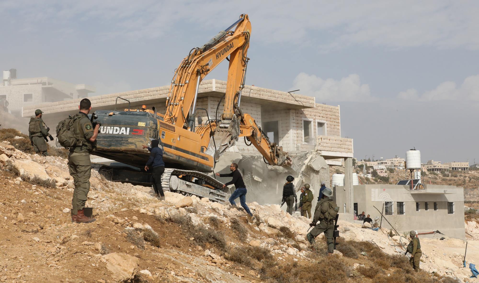 Israeli forces demolish five inhabited houses in southern West Bank