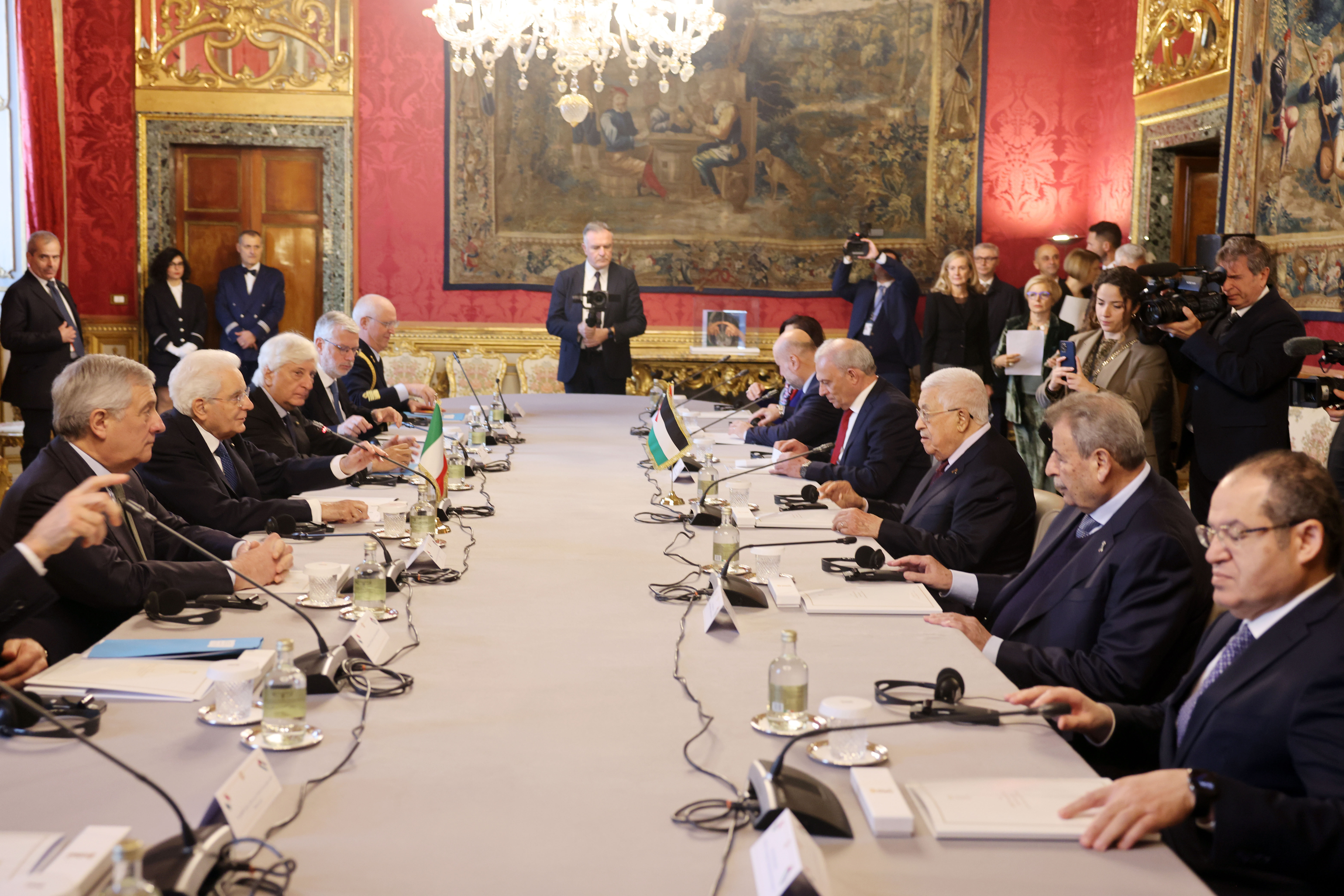 President Abbas meets with Italian counterpart in Rome