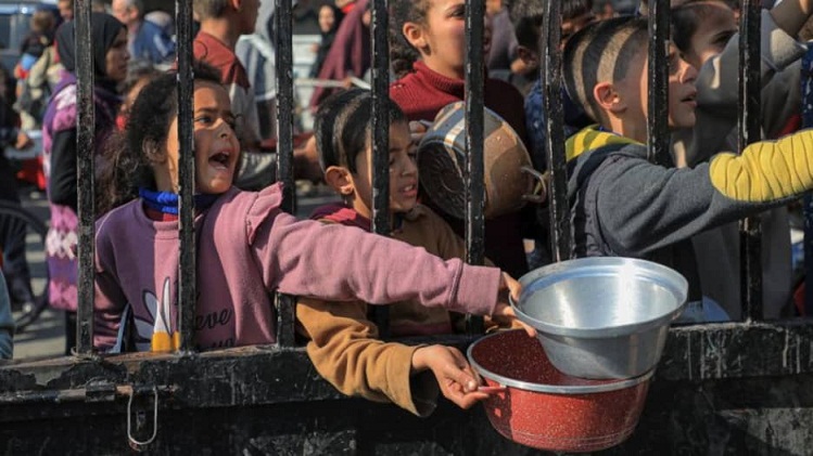 Gaza residents face imminent risk of starvation, says PRCS 