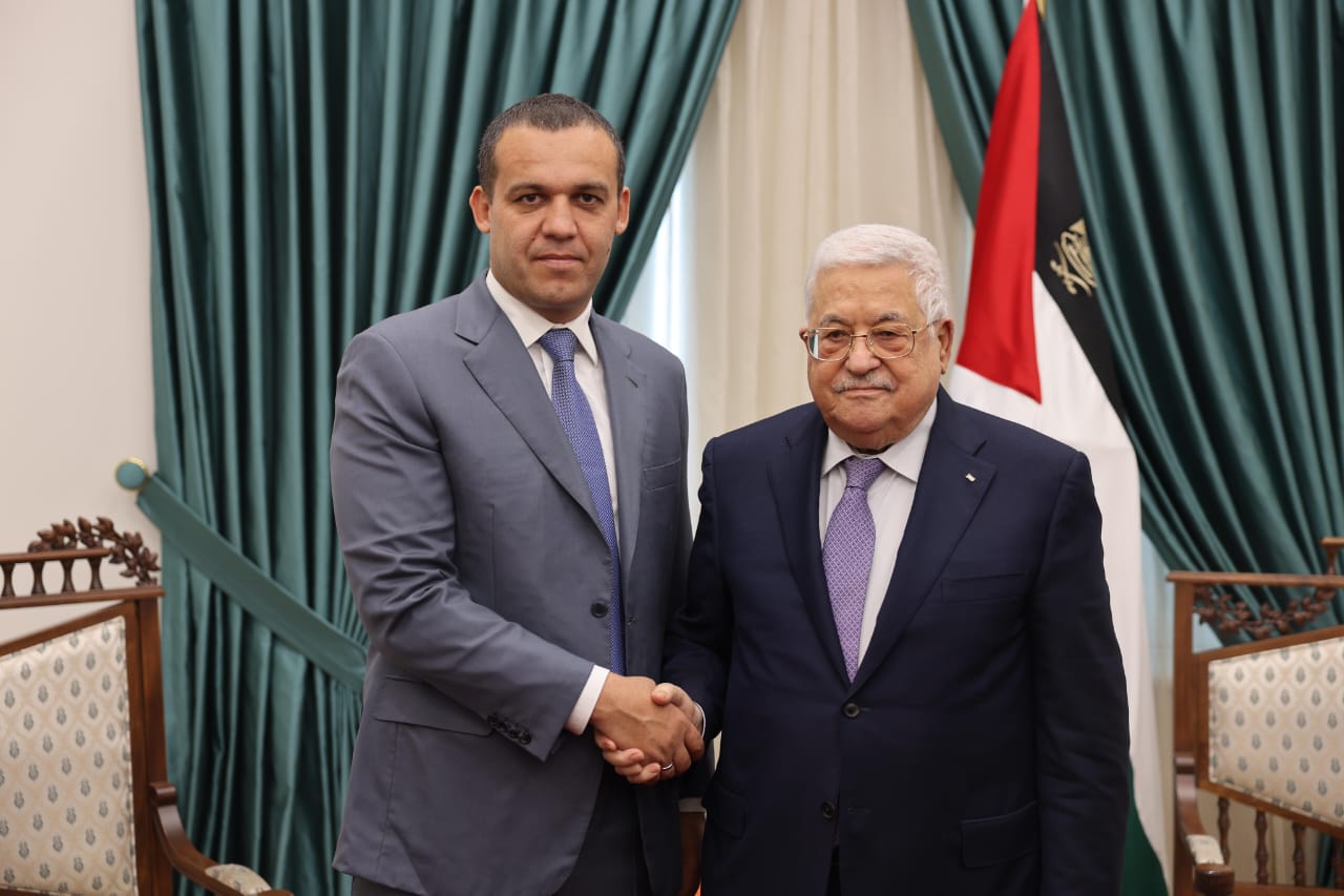 President Abbas receives President of International Boxing Association