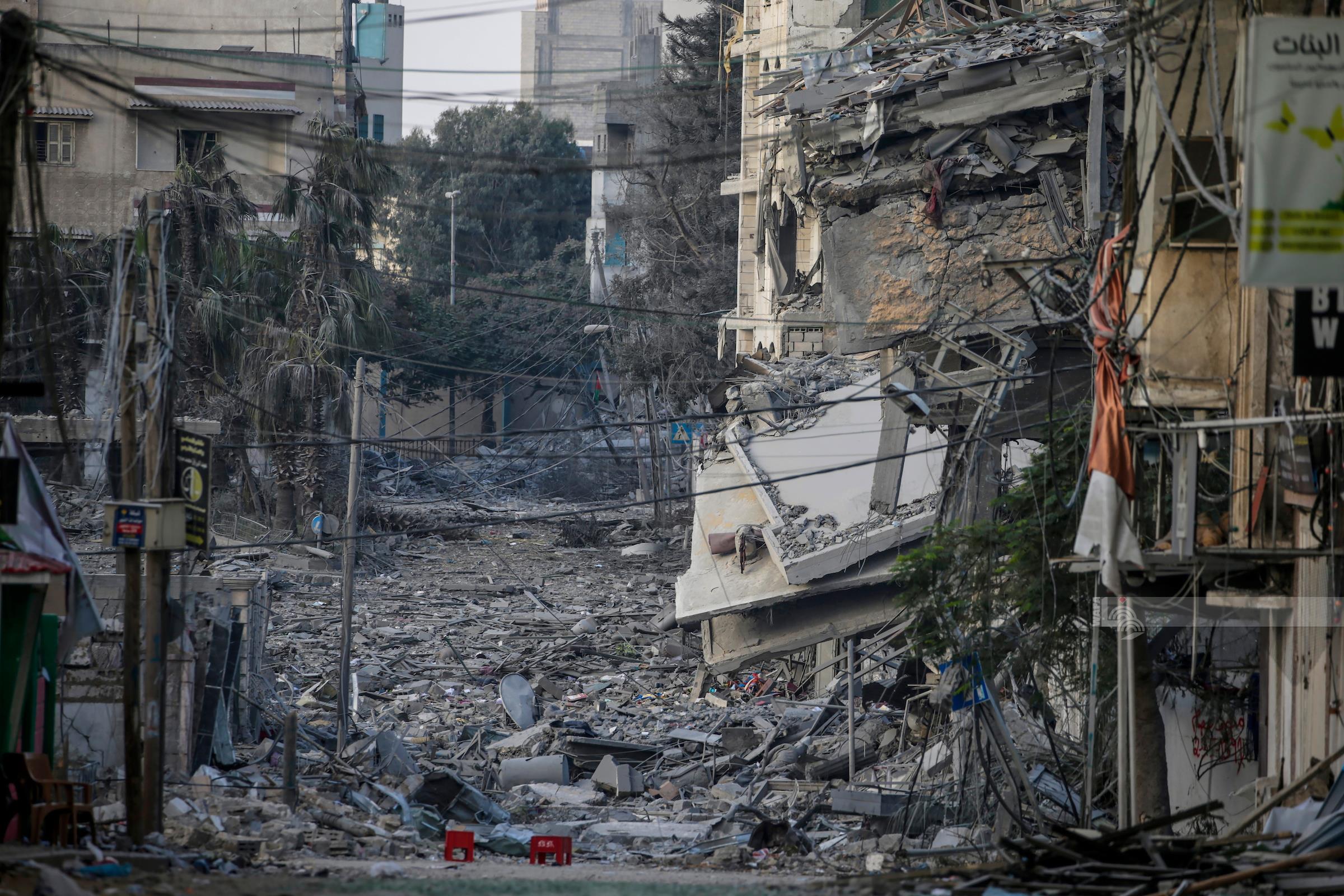 Dozens killed and injured in Israeli airstrikes on Gaza
