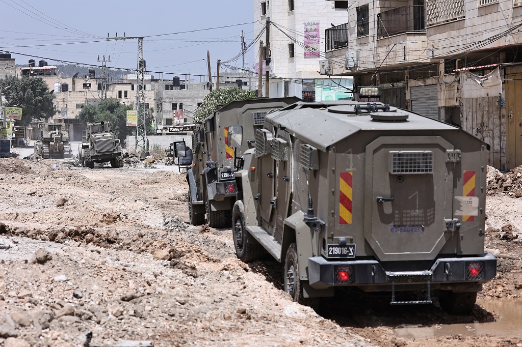 Israeli forces injure six, detain another in ongoing assault on Jenin