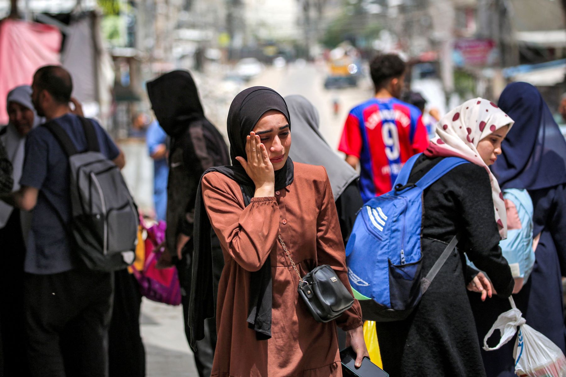 Gazans flee homes from the north as Israel resumes its aggression