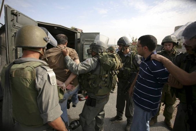 Israeli forces detain six Palestinians from West Bank