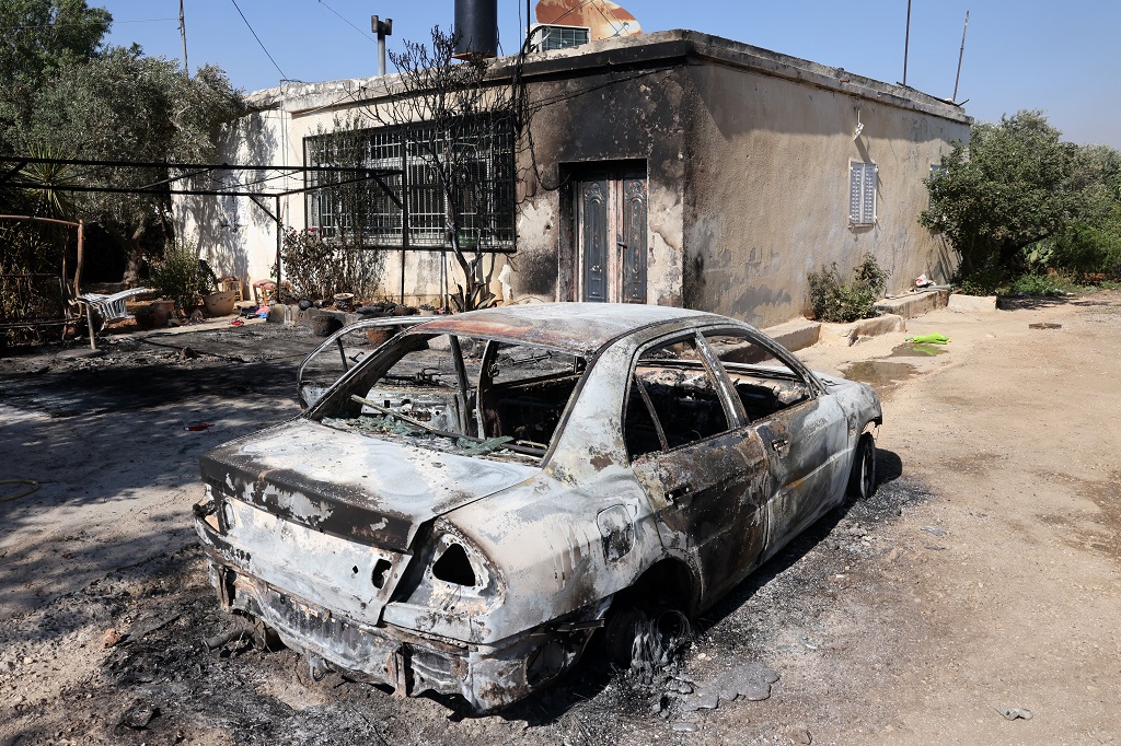 Colonists burn house, vehicle, and livestock structures in Bethlehem 