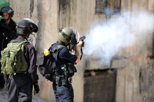 Palestinian struck in eye with rubber bullet fired by Israeli soldiers during confrontation near Jerusalem