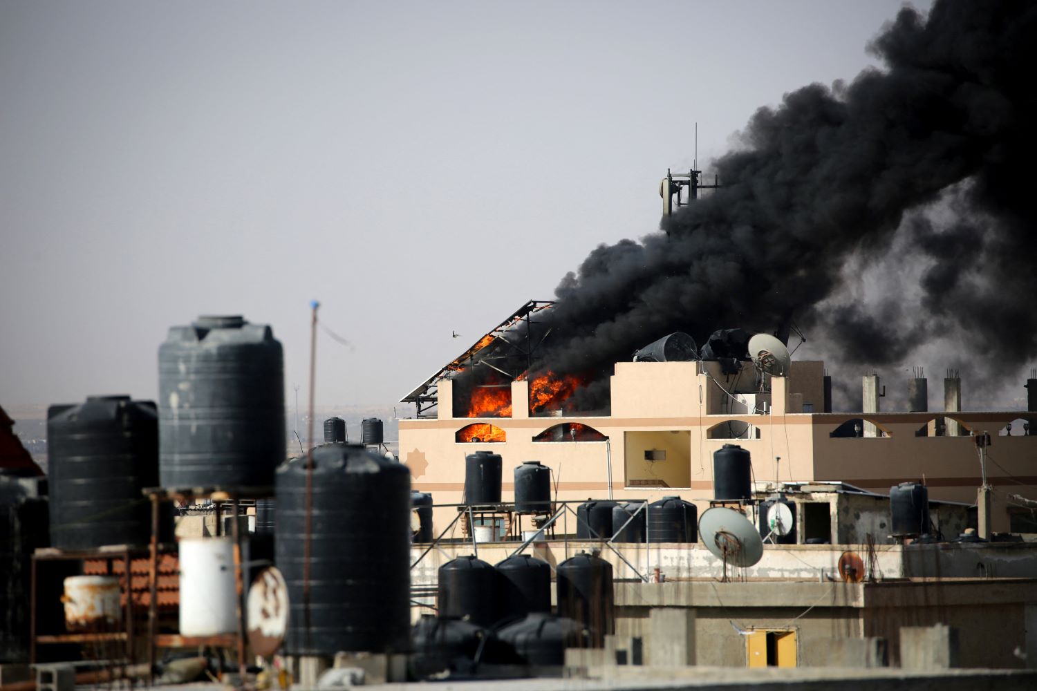 Over eight civilians killed, others injured in Israeli shelling of house in central Gaza 