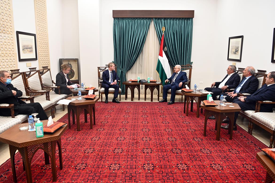 President Abbas calls for urgent international protection to Palestinian people