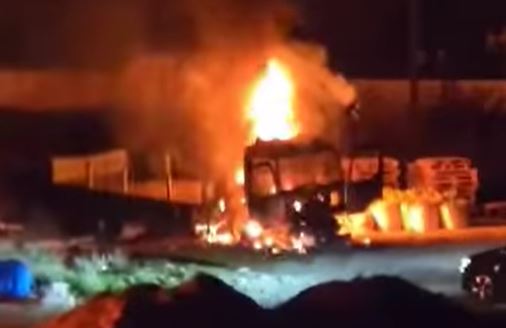 UPDATE(2): Extremist colonists set fire to homes, vehicles and shops east of Qalqilya, injuries reported 