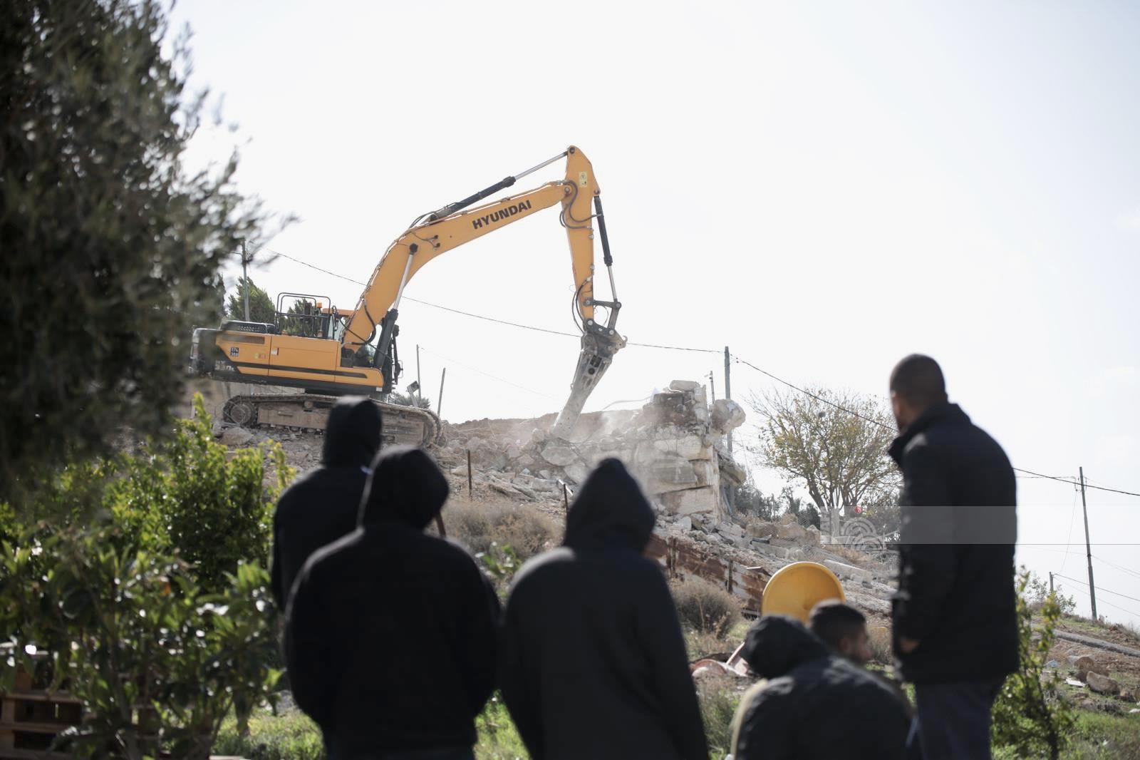 Israeli occupation authorities demolish facilities and structures in occupied East Jerusalem and Salfit