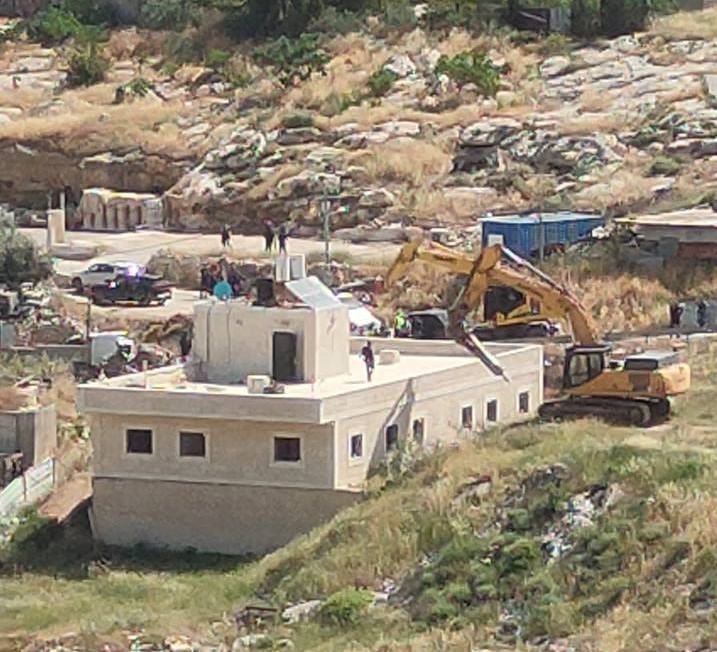 Israel demolishes two apartments in Jerusalem