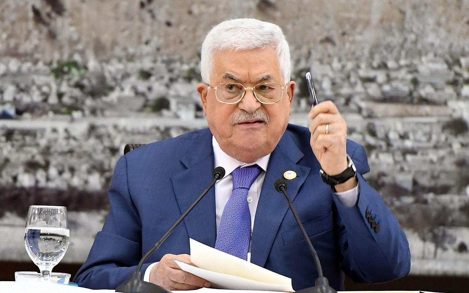 President Abbas extends state of emergency over COVID-19