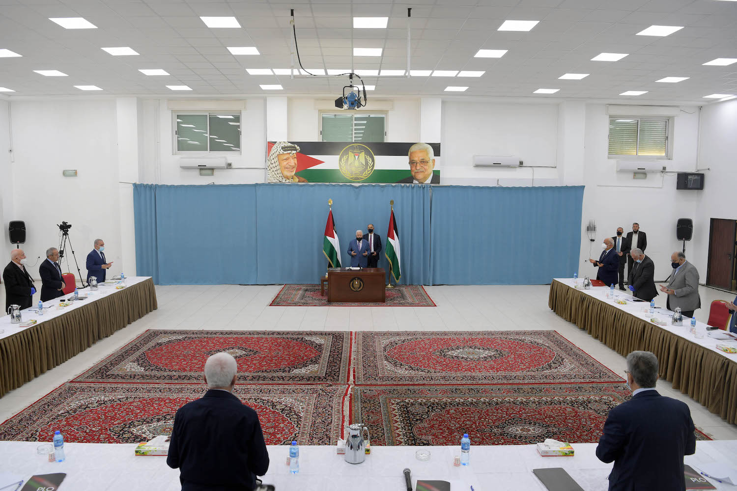 President Abbas chairs meeting of the PLO Executive Committee 