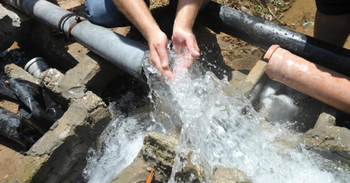 Israeli water company reduces water supply to Hebron, Bethlehem 