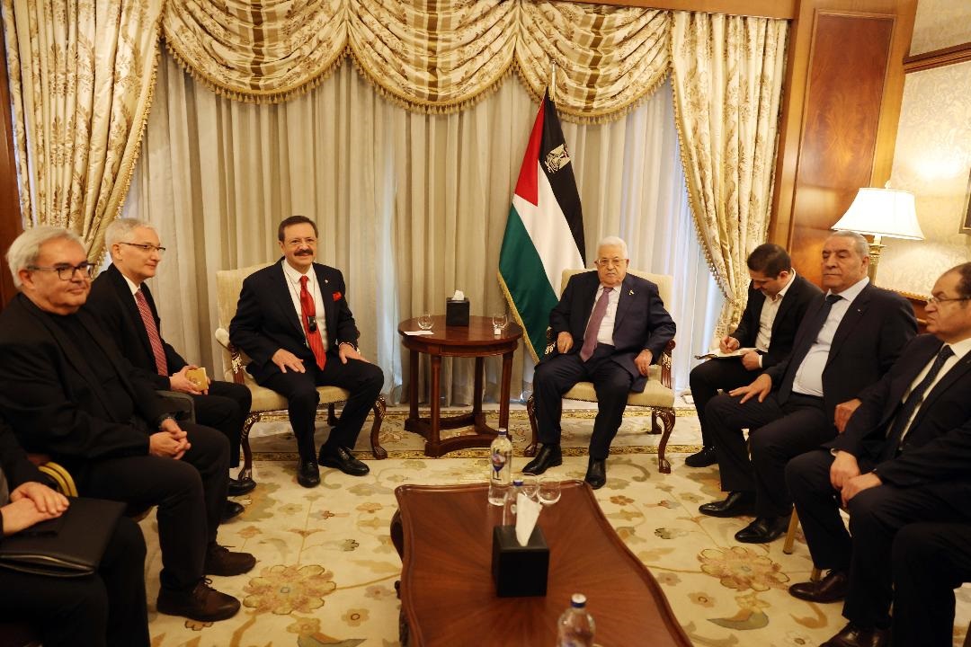 President Abbas meets with President of Turkish Federation of Chambers and Exchanges 