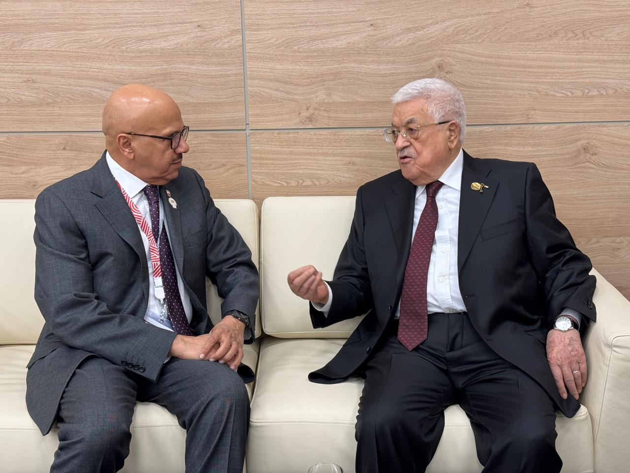 President Abbas meets with Bahraini FM in Kazan