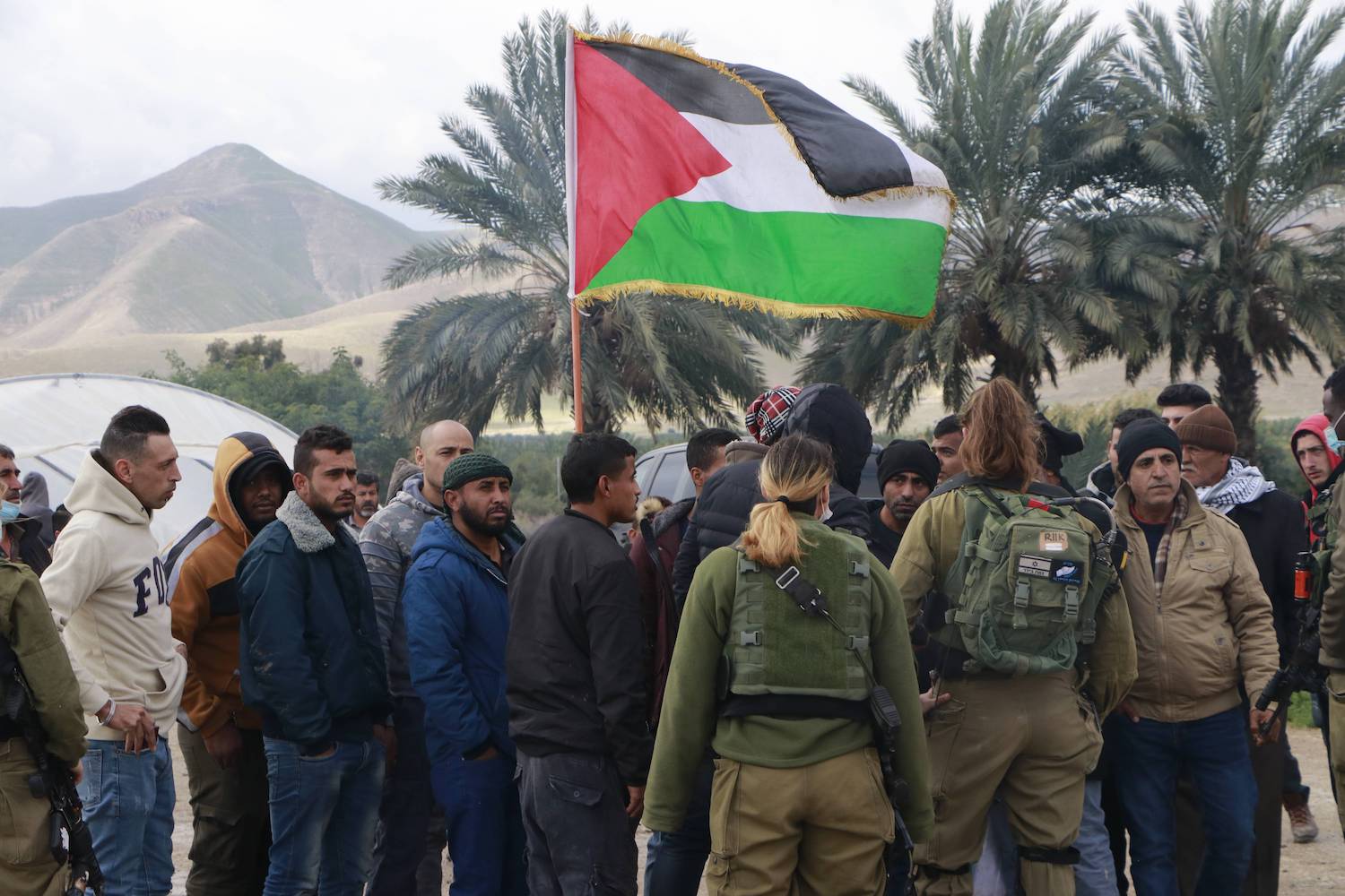Jordan Valley villagers demonstrate against blackout caused by Israel 