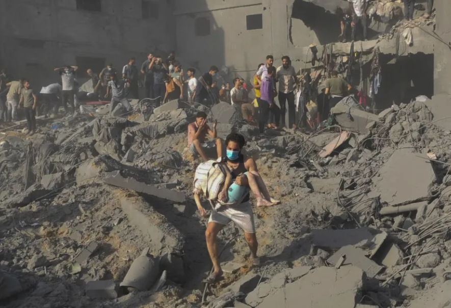 Israeli airstrikes in Jabalia refugee camp kill 20, including women and children