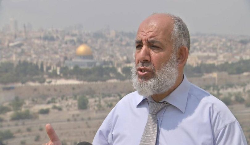 Senior Muslim official detained as a prelude to banishing him from Jerusalem