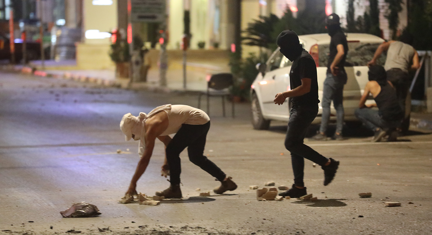 Suffocation cases reported during confrontations with Israeli forces near Nablus
