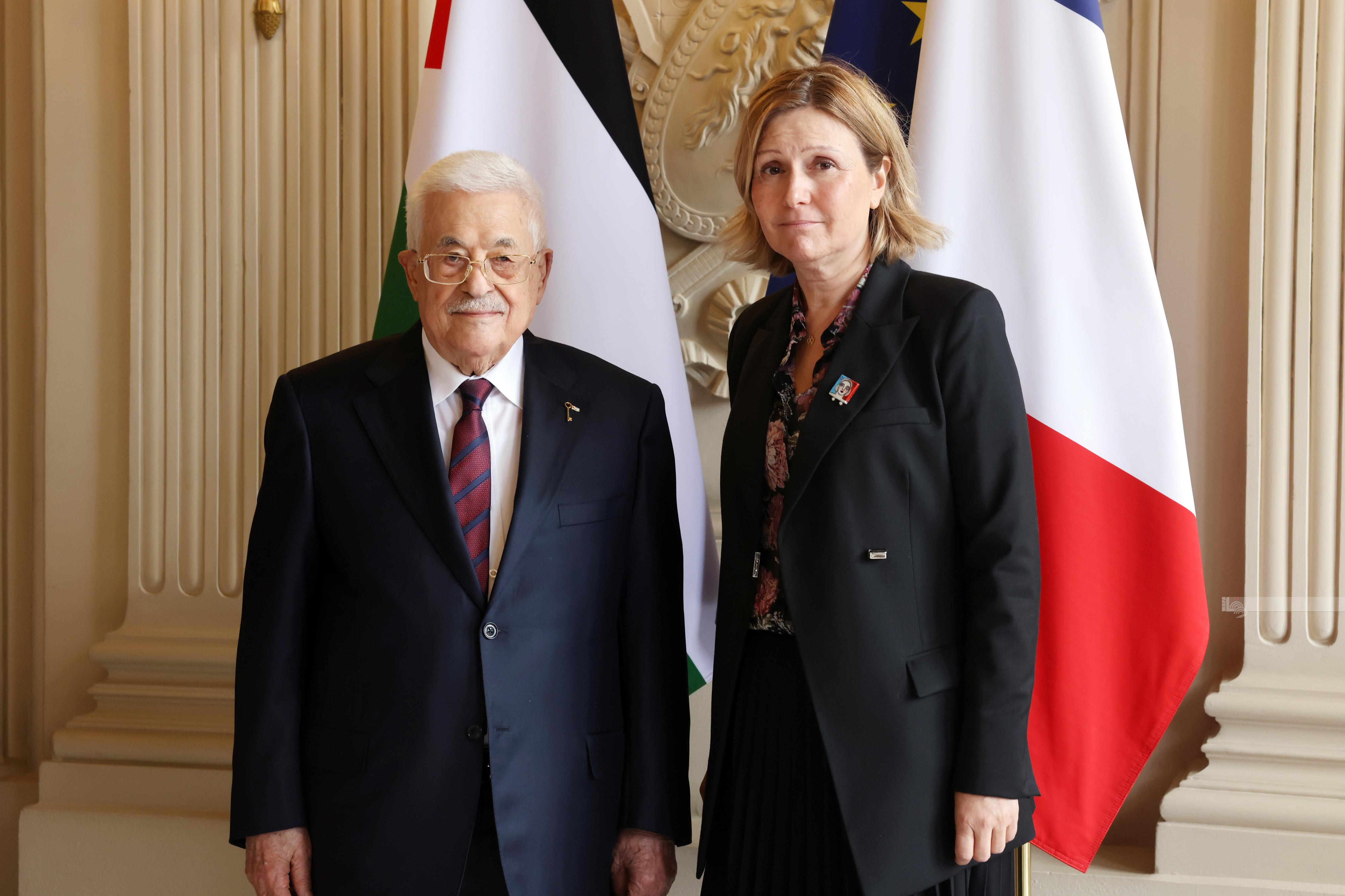 President Abbas meets Speaker of French National Assembly in Paris